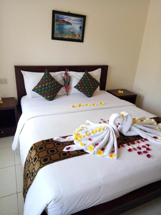 Surya Inn Kuta Lombok Eksteriør billede