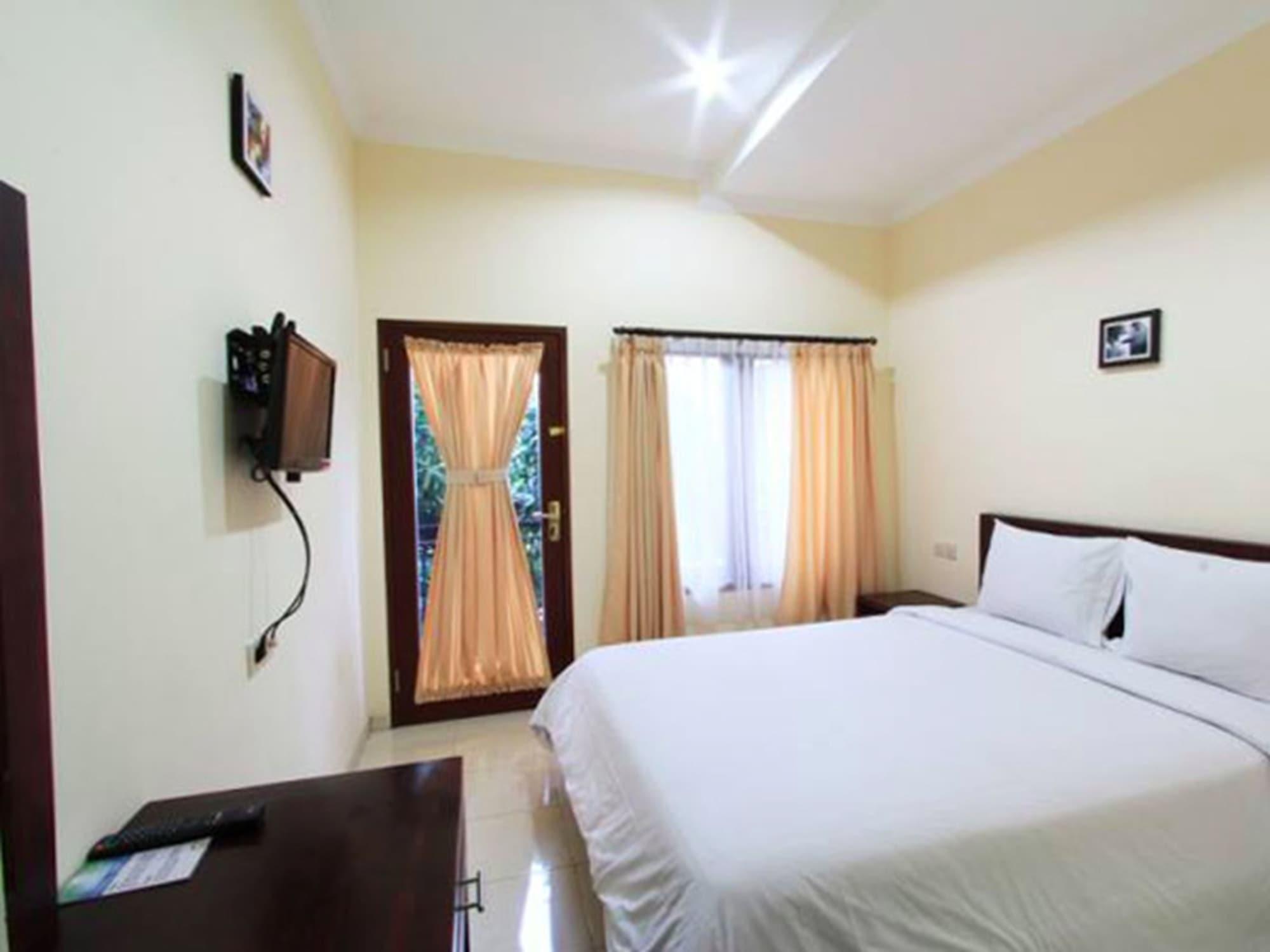 Surya Inn Kuta Lombok Eksteriør billede