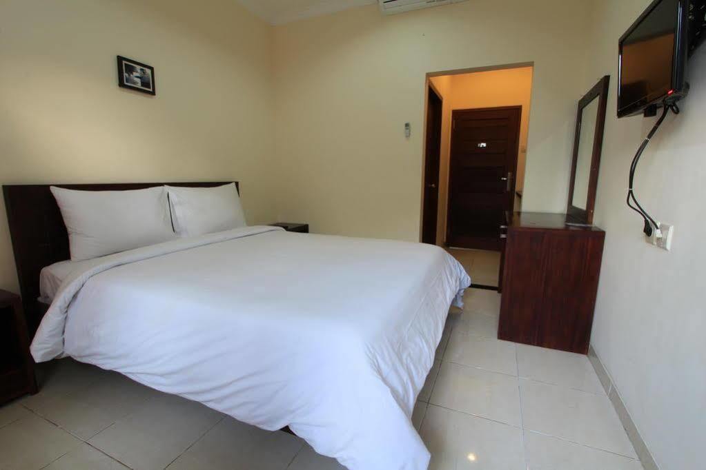 Surya Inn Kuta Lombok Eksteriør billede
