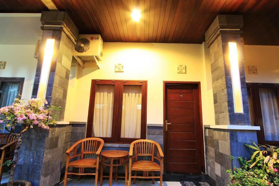Surya Inn Kuta Lombok Eksteriør billede