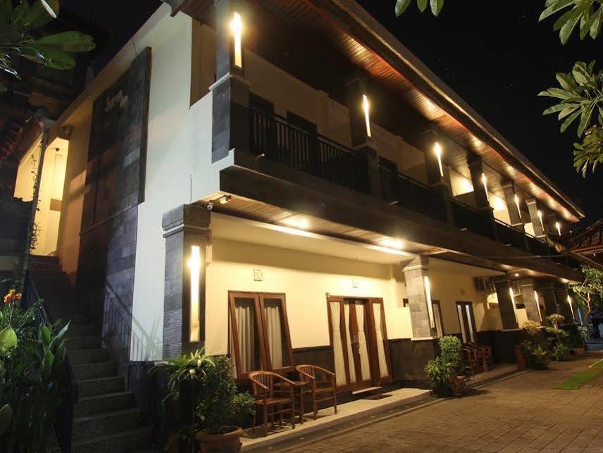 Surya Inn Kuta Lombok Eksteriør billede