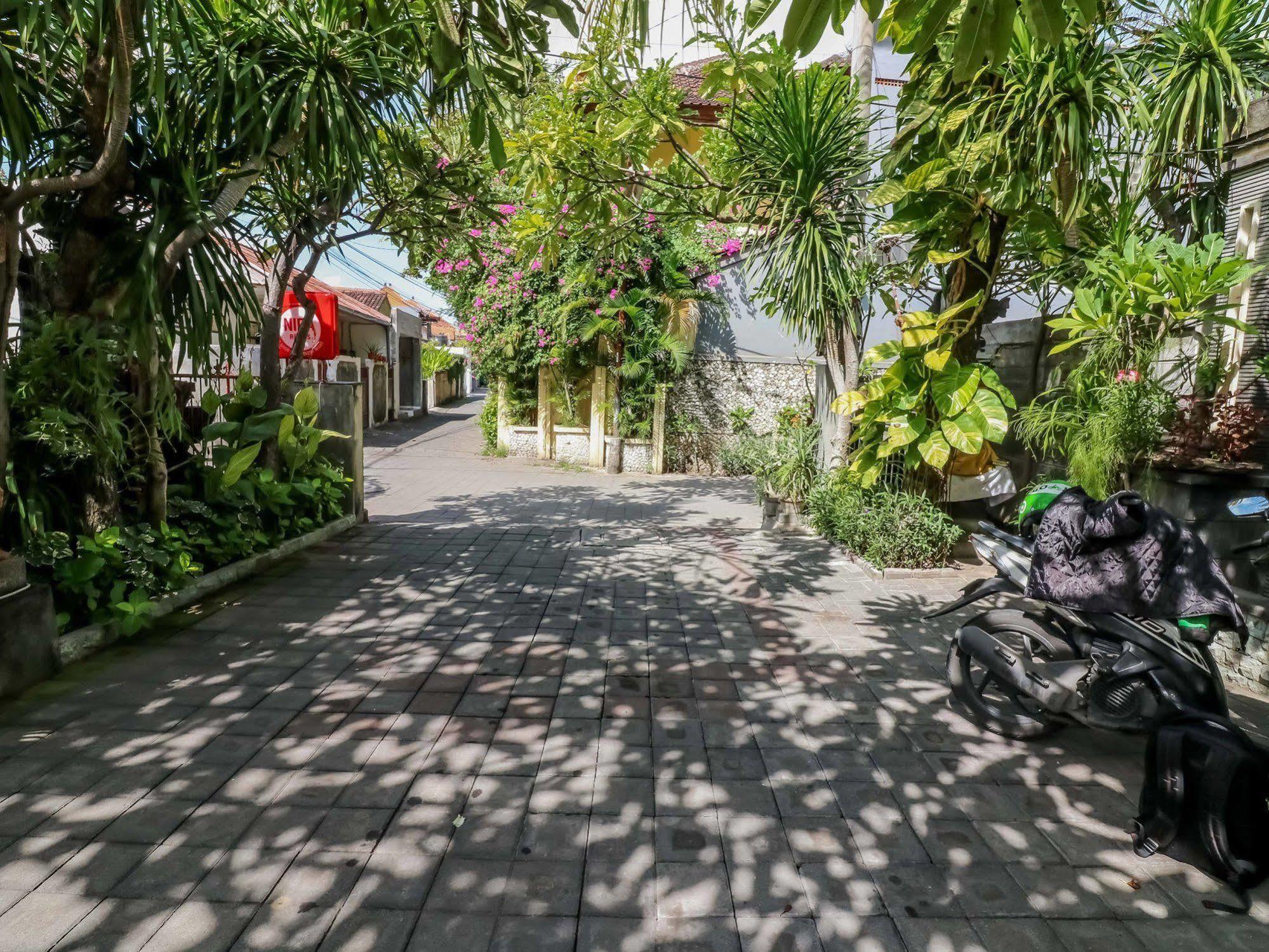 Surya Inn Kuta Lombok Eksteriør billede