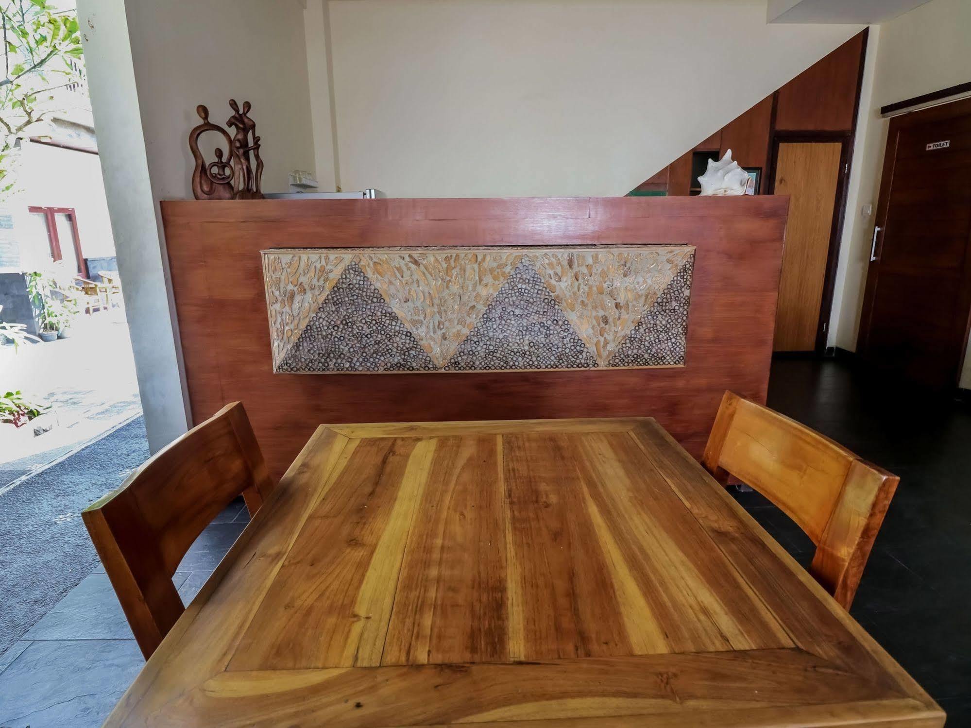 Surya Inn Kuta Lombok Eksteriør billede