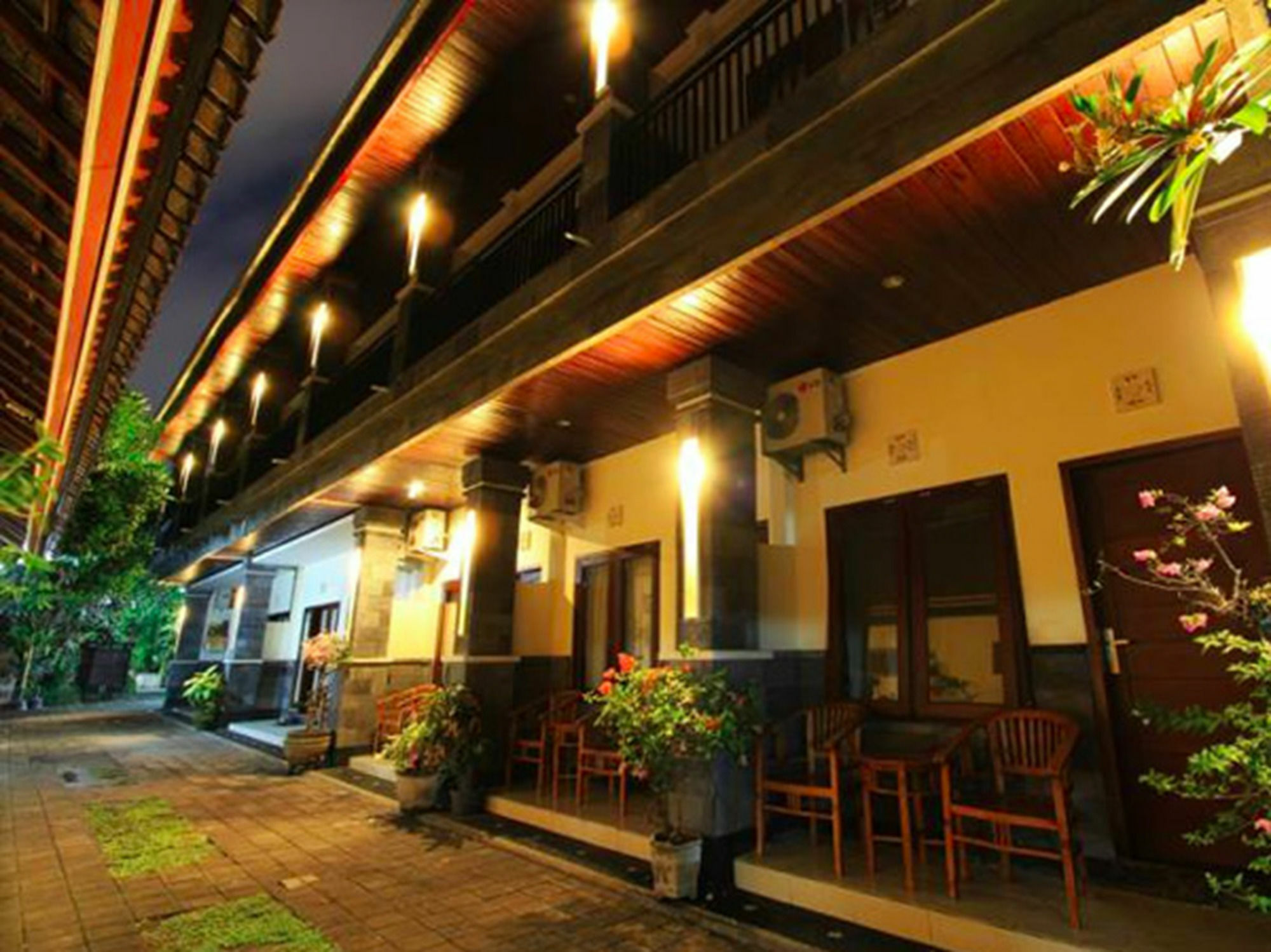 Surya Inn Kuta Lombok Eksteriør billede